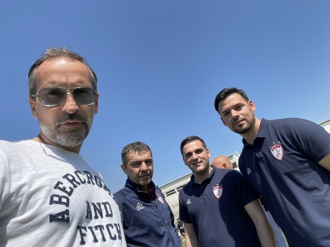 La collaboration d’AEL avec Basdekis, Zaharis, Mekra et Paparseno se poursuit